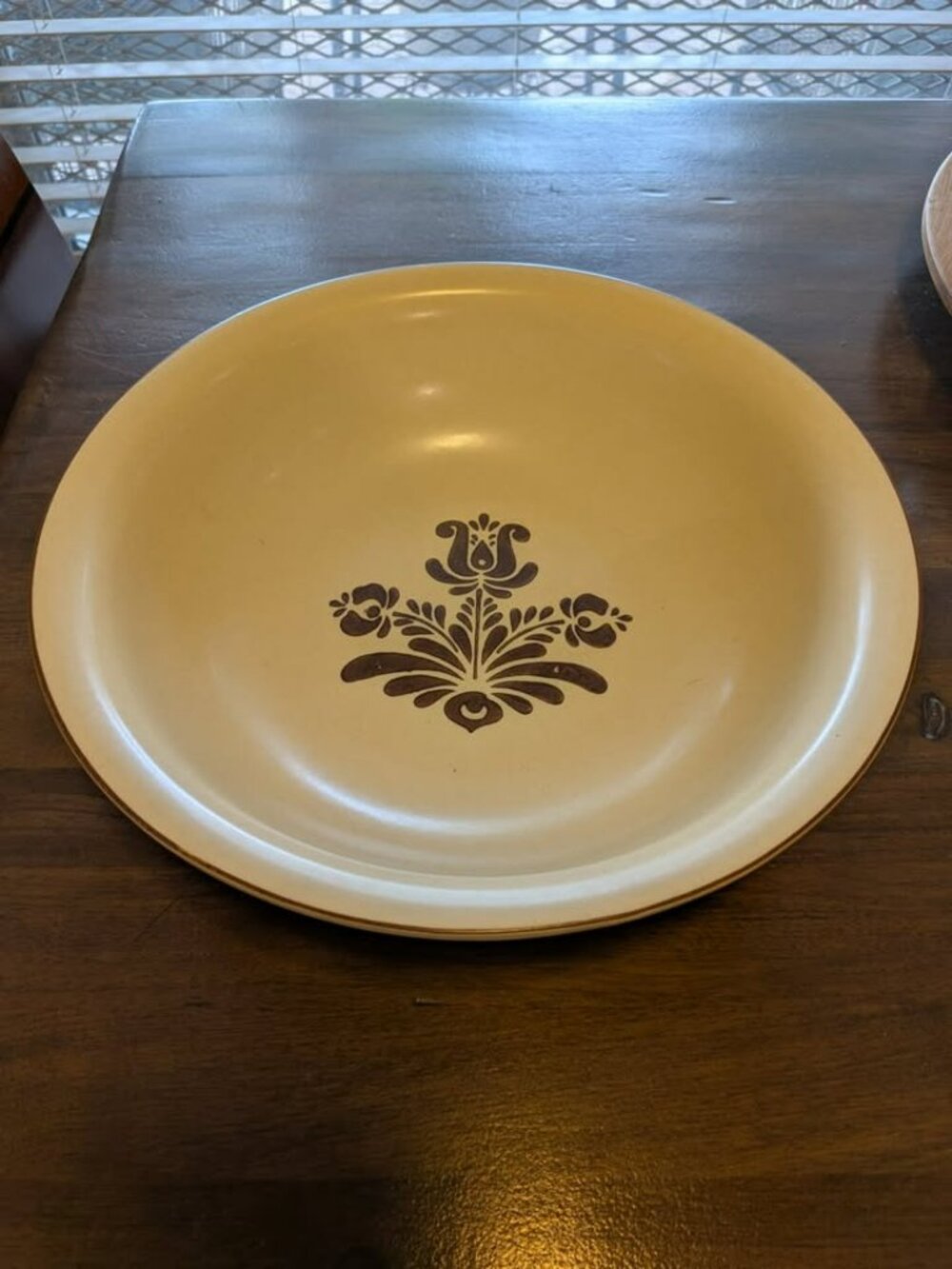 Vintage 3 Quart Pfaltzgraff Village 12" serving bowl